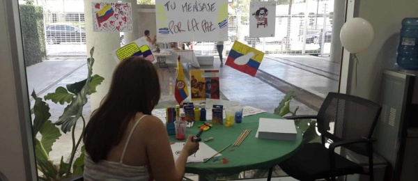 Consulado de Colombia en Santo Domingo se sumó a la conmemoración del Día Nacional de Memoria y Solidaridad por las Víctimas del conflicto armado 